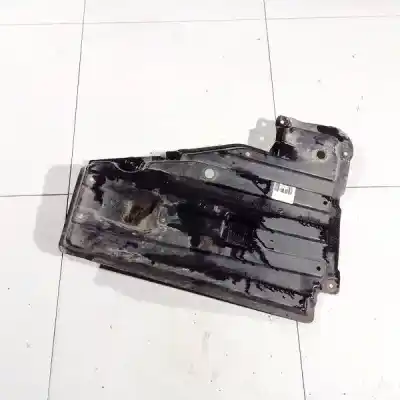 Peça sobressalente para automóvel em segunda mão plásticos por toyota corolla verso (r1) 2.2 d-4d sol referências oem iam 