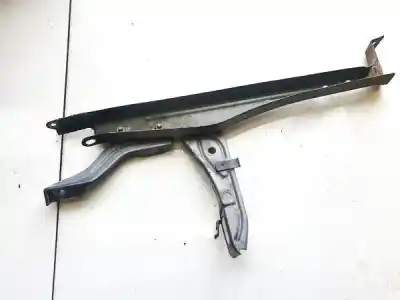 Pezzo di ricambio per auto di seconda mano plastica per toyota avensis wagon (t25) 2.0 d-4d executive riferimenti oem iam 