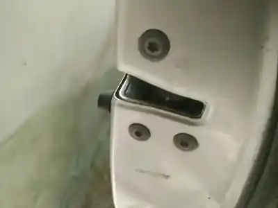 Peça sobressalente para automóvel em segunda mão fechadura da porta traseira direita por toyota corolla verso (r1) 2.2 d-4d sol referências oem iam 