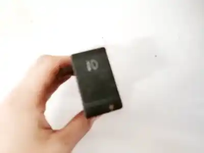 Peça sobressalente para automóvel em segunda mão trocar por audi 100 avant (c4) 2.5 tdi referências oem iam 893941535