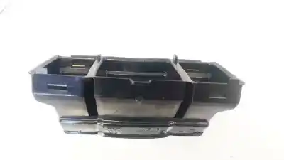 Автозапчастина б/у аераційна решіта для audi a4 b8 (8k2) 2.0 tdi quattro посилання на oem iam 8k0819513e