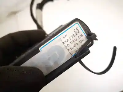 Second-hand car spare part electronic module for opel corsa d 1.4 16v bivalent (gasolina / gas licuado del petróleo. gpl) oem iam references 724a17524  