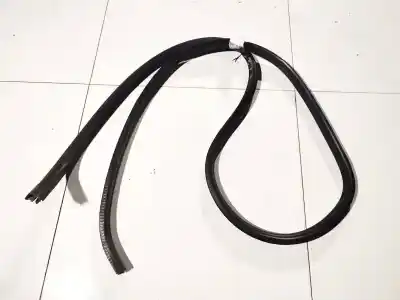Second-hand car spare part rubber door seal for mitsubishi colt cz3 berl. 5 (z30a) 1.3 (z35a. z33a. z34a) oem iam references 