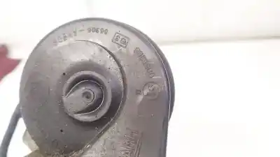 Pezzo di ricambio per auto di seconda mano corno per ford focus lim. (cb8) 1.6 tdci cat riferimenti oem iam e30055306  