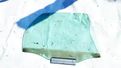 Peça sobressalente para automóvel em segunda mão vidro traseiro direito por bmw 3 (e30) m3 2.3 referências oem iam 