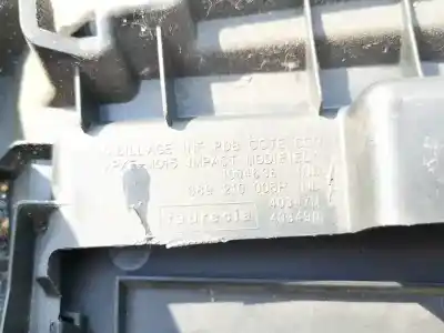 Pezzo di ricambio per auto di seconda mano plastiche per renault megane 1.5 dci k9k j8 riferimenti oem iam 689210008r  