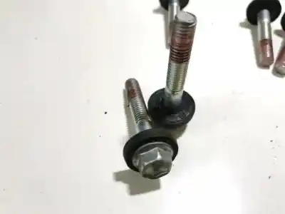 Pezzo di ricambio per auto di seconda mano pezzi vari per toyota verso 2.0 d-4d riferimenti oem iam   