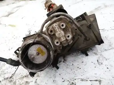 Автозапчастина б/у одноточковий инжектор для audi 80 (811/813) 1.8 посилання на oem iam 0438121011  026133353
