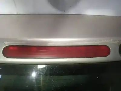 Peça sobressalente para automóvel em segunda mão farolim de travão central por toyota corolla verso (r1) 2.2 d-4d sol referências oem iam 