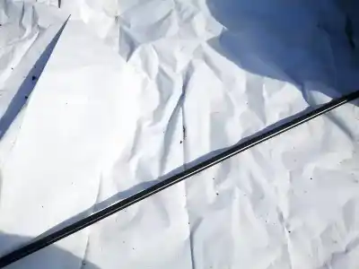 Peça sobressalente para automóvel em segunda mão plásticos por bmw 3 (e30) m3 2.3 referências oem iam 