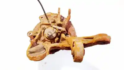 Pezzo di ricambio per auto di seconda mano snodo posteriore destro per toyota avensis wagon (t25) 2.0 d-4d executive riferimenti oem iam 