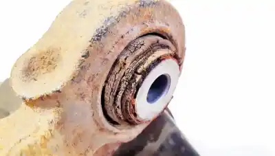 Second-hand car spare part rear left knuckle for bmw x1 (e84) sdrive 18d oem iam references 6788049  