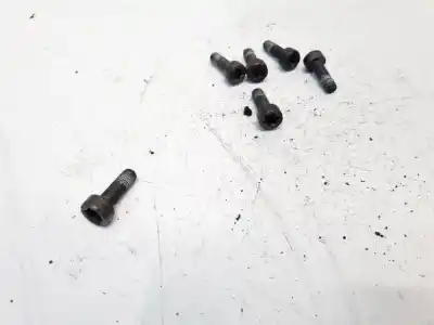 Pezzo di ricambio per auto di seconda mano pezzi vari per ford focus lim. (cb8) 1.6 tdci cat riferimenti oem iam   