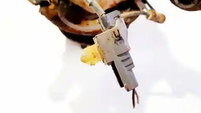 Peça sobressalente para automóvel em segunda mão sensor abs por kia ceed (ed) 1.6 crdi 115 referências oem iam   