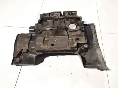 Second-hand car spare part engine cover for toyota corolla (e12) 2.0 d-4d sol berlina oem iam references   