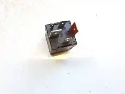 Second-hand car spare part relay for opel kadett e fastback (t85) 1.4 s (c08, c48, d08, d48) oem iam references 3d0951253a  