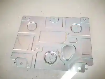 Pezzo di ricambio per auto di seconda mano plastica per kia optima 1.7 crdi riferimenti oem iam   