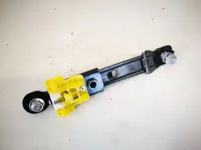 Pezzo di ricambio per auto di seconda mano plastica per kia optima 1.7 crdi riferimenti oem iam 