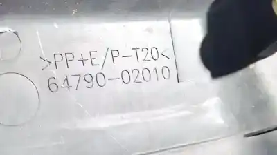 Pezzo di ricambio per auto di seconda mano plastica per toyota corolla (e12) 2.0 d-4d sol berlina riferimenti oem iam 6479002010  64790-02010