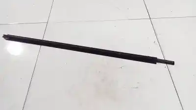 Pezzo di ricambio per auto di seconda mano plastica per toyota corolla (e12) 2.0 d-4d sol berlina riferimenti oem iam   