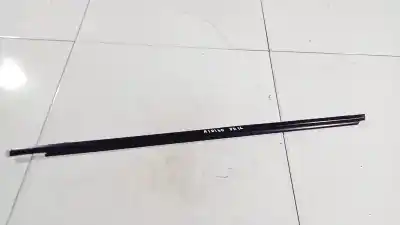 Pezzo di ricambio per auto di seconda mano plastica per toyota corolla (e12) 2.0 d-4d sol berlina riferimenti oem iam 