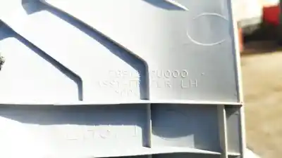 Pezzo di ricambio per auto di seconda mano plastica per nissan note (e11e) 1.4 cat riferimenti oem iam 769129u000  