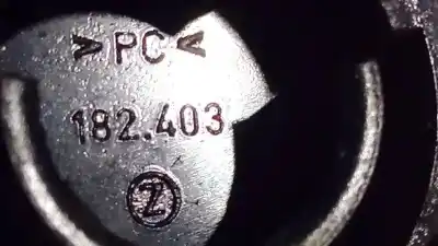 Pezzo di ricambio per auto di seconda mano plastica per toyota corolla (e12) 2.0 d-4d sol berlina riferimenti oem iam 182403  