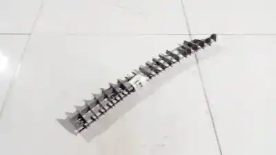 Pezzo di ricambio per auto di seconda mano plastica per toyota corolla (e12) 2.0 d-4d sol berlina riferimenti oem iam 6243602020  62436-02020