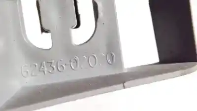 Pezzo di ricambio per auto di seconda mano plastica per toyota corolla (e12) 2.0 d-4d sol berlina riferimenti oem iam 6243602020  62436-02020