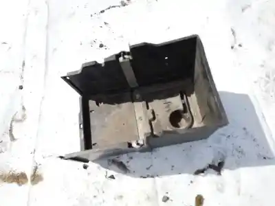 Peça sobressalente para automóvel em segunda mão suporte por ford focus lim. (cb8) 1.6 tdci cat referências oem iam 