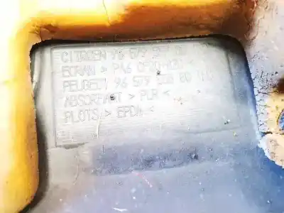 Pièce détachée automobile d'occasion couvert de moteur pour porsche 968 descapotable 3.0 références oem iam 9657955780  9657955880