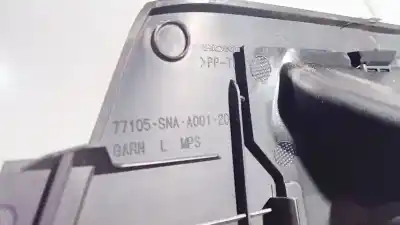 Pezzo di ricambio per auto di seconda mano plastiche per opel corsa a fastback (s83) 1.2 i (f08, m08, f68, m68) riferimenti oem iam 77105snaa00120  77105-sna-a001-20