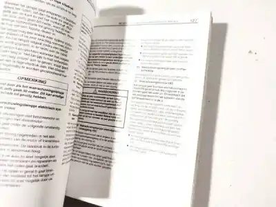 Pezzo di ricambio per auto di seconda mano pezzi vari per toyota corolla (e12) 2.0 d-4d sol berlina riferimenti oem iam   