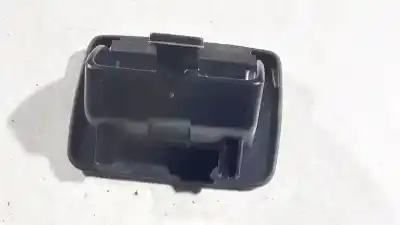 Pezzo di ricambio per auto di seconda mano plastica per toyota corolla (e12) 2.0 d-4d sol berlina riferimenti oem iam   