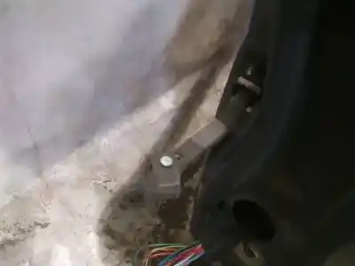 Peça sobressalente para automóvel em segunda mão puxador exterior dianteiro esquerdo por skoda octavia ii combi (1z5) 1.6 tdi 4x4 referências oem iam 