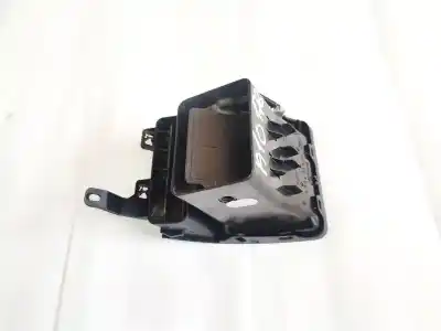 Second-hand car spare part air ventilation grille for opel kadett e fastback (t85) 1.4 s (c08, c48, d08, d48) oem iam references 1t0819704a