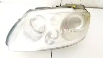 Tweedehands auto-onderdeel LINKER KOPLAMP voor VOLKSWAGEN TOURAN (1T2)  OEM IAM-referenties 0301205271  1T0941031F, XENON