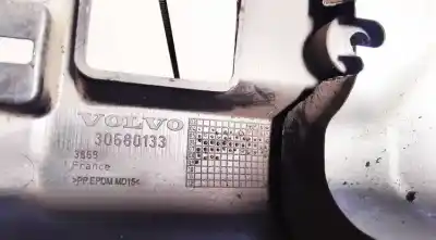 Pezzo di ricambio per auto di seconda mano plastica per volvo v50 (545) 2.0 d riferimenti oem iam 30680133  3865