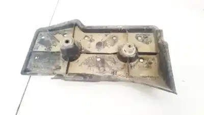 Автозапчасти б/у пластик за toyota verso 2.0 d-4d ссылки oem iam 581680f010