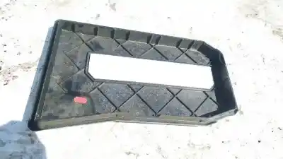 Автозапчастина б/у опора повітряного фільтра для audi q7 (4l) 3.0 tdi посилання на oem iam 7l0864643b  