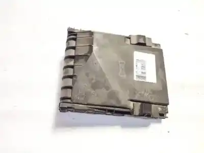 Pezzo di ricambio per auto di seconda mano SCATOLA RELÈ/FUSIBILI per OPEL KADETT E FASTBACK (T85)  Riferimenti OEM IAM 017180061  