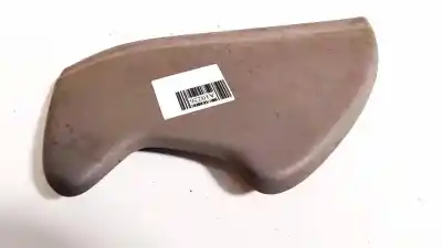 Peça sobressalente para automóvel em segunda mão plásticos por audi a4 avant (b5) 2.4 referências oem iam 8d0857086ae