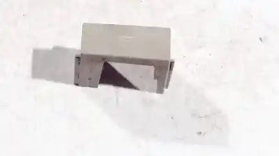 Pezzo di ricambio per auto di seconda mano plastica per opel insignia a (g09) 2.0 cdti (68) riferimenti oem iam 167370