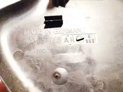 Peça sobressalente para automóvel em segunda mão plásticos por audi a4 avant (b5) 2.4 referências oem iam 8d0857085