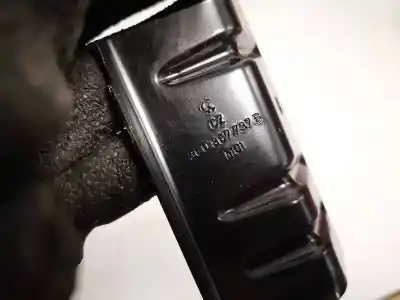 Second-hand car spare part plastics for volkswagen passat variant (3c5) 1.9 tdi oem iam references 3c0867737b  