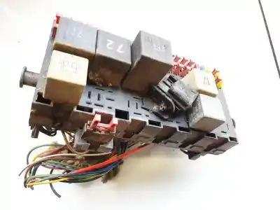 Tweedehands auto-onderdeel RELAIS/ZEKERINGENKASTJE voor VOLKSWAGEN GOLF II  OEM IAM-referenties 171941813D  171941821D