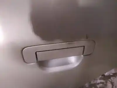 Peça sobressalente para automóvel em segunda mão puxador exterior traseiro esquerdo por audi 100 avant (c4) 2.5 tdi referências oem iam 