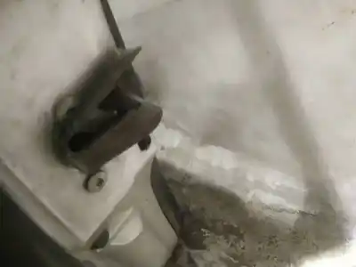 Peça sobressalente para automóvel em segunda mão fechadura da porta traseira esquerda por audi 100 avant (c4) 2.5 tdi referências oem iam 