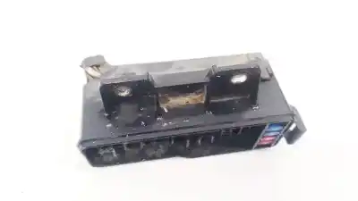 Peça sobressalente para automóvel em segunda mão caixa de fusíveis e relés por toyota corolla verso (r1) 2.2 d-4d sol referências oem iam 