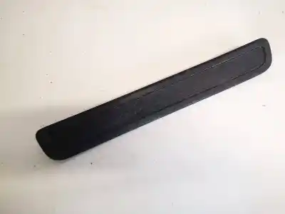 Peça sobressalente para automóvel em segunda mão plásticos por skoda octavia ii combi (1z5) 1.6 tdi 4x4 referências oem iam 6791605040